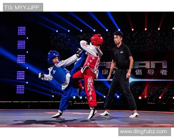 打造属于你的足球梦从教练到冠军的游戏之旅